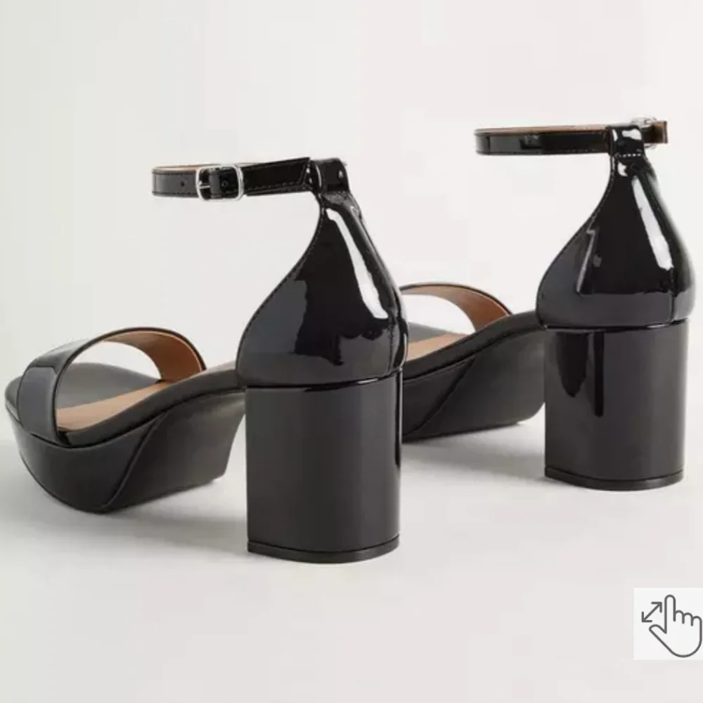 Torrid Glossy Black Patent Platform Heels - Picture 2 of 5
